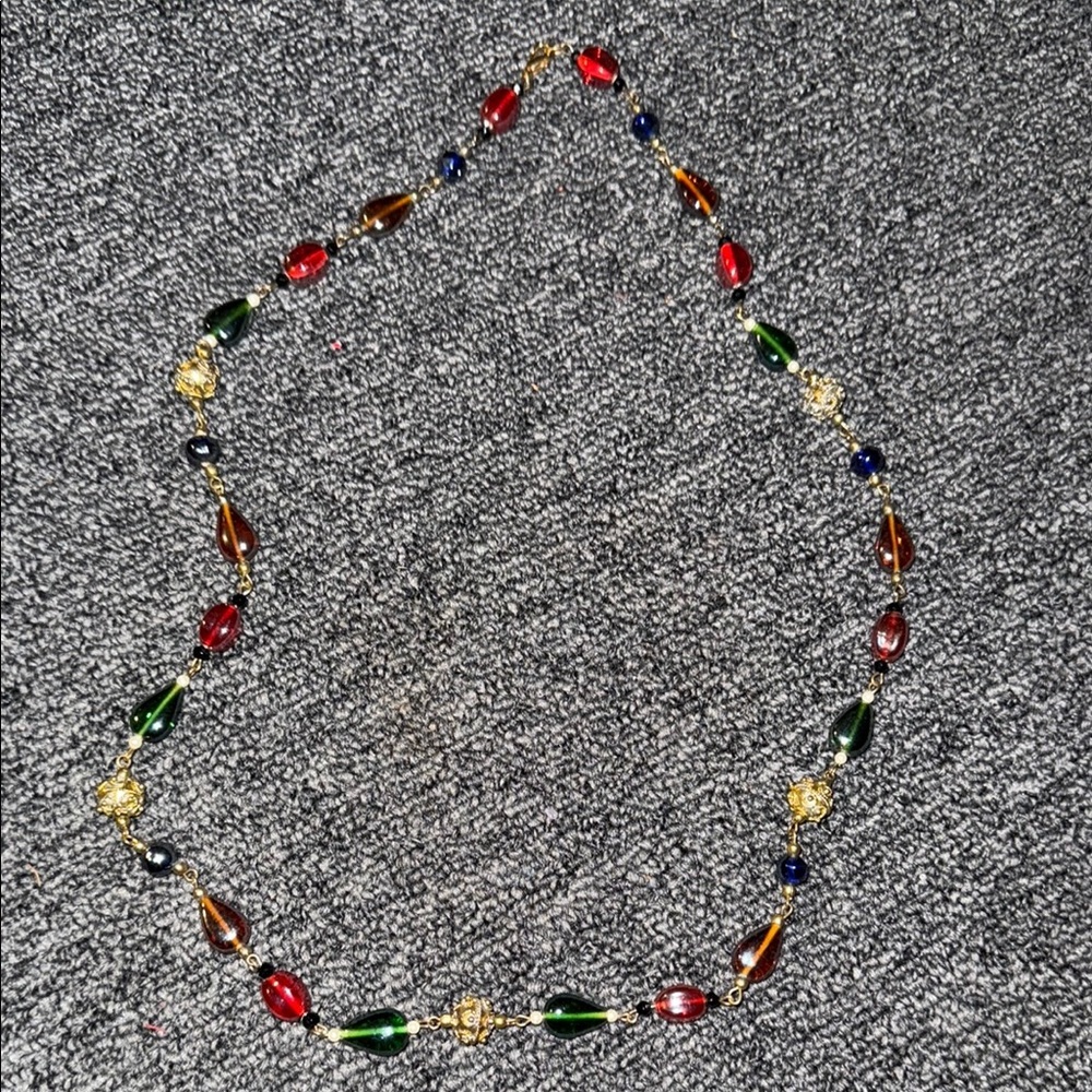 Elegant Multicolor Beaded Necklace